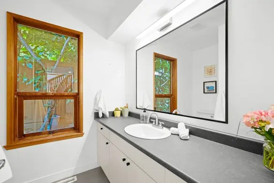 4565 Cove Cliff Road, North Vancouver For Sale - image 20