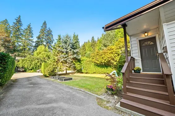 4565 Cove Cliff Road, North Vancouver For Sale - image 28