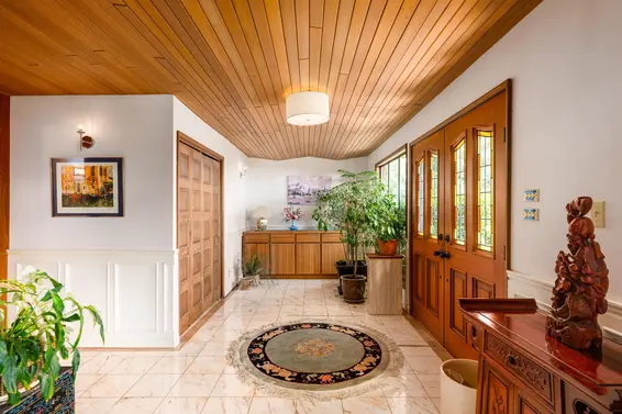1343 Tyrol Road, West Vancouver For Sale - image 5