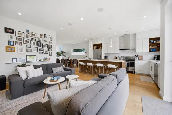 364 West 15th Street, North Vancouver For Sale - image 9