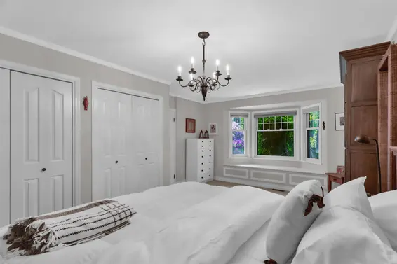 901 Calverhall Street, North Vancouver For Sale - image 13
