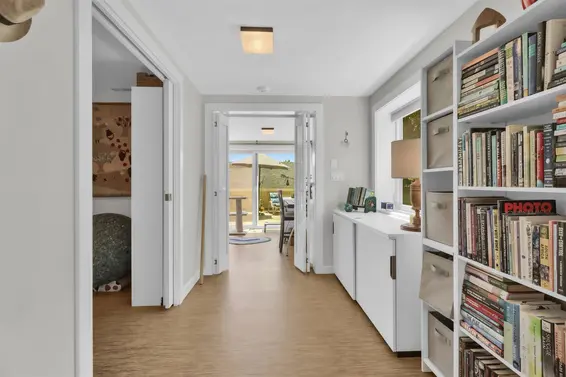 901 Calverhall Street, North Vancouver For Sale - image 17