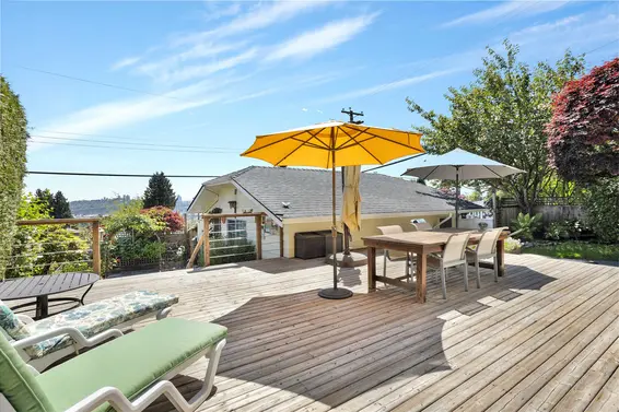 901 Calverhall Street, North Vancouver For Sale - image 25