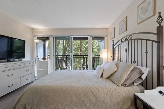1059 Heritage Boulevard, North Vancouver For Sale - image 10