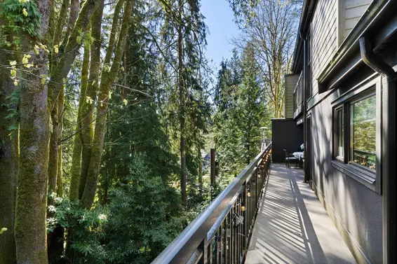 1059 Heritage Boulevard, North Vancouver For Sale - image 23