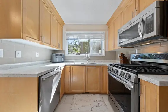 1059 Heritage Boulevard, North Vancouver For Sale - image 8
