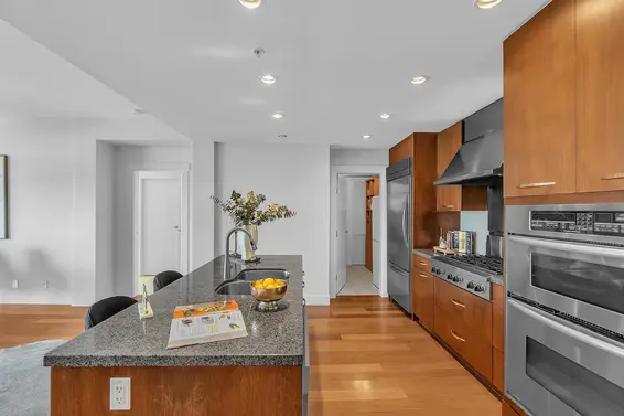 702 3335 Cypress Place, West Vancouver For Sale - image 14