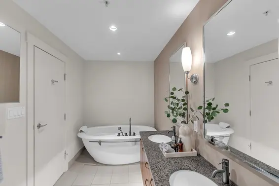 702 3335 Cypress Place, West Vancouver For Sale - image 22