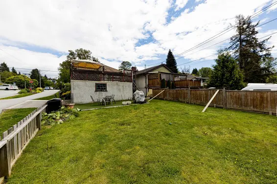 2057 Mahon Avenue, North Vancouver For Sale - image 12
