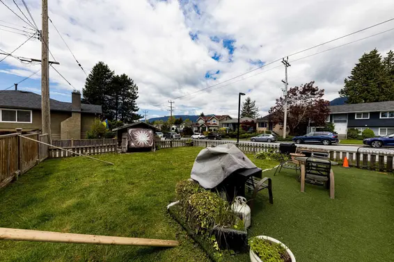 2057 Mahon Avenue, North Vancouver For Sale - image 14