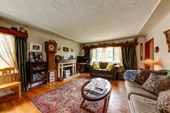 2057 Mahon Avenue, North Vancouver For Sale - image 8