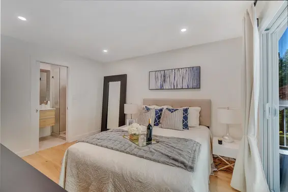3993 Lynn Valley Road, North Vancouver For Sale - image 17