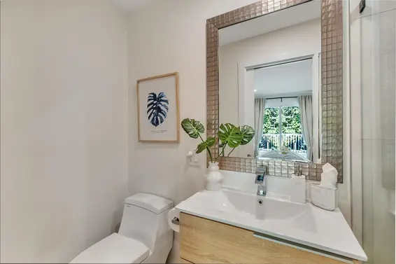 3993 Lynn Valley Road, North Vancouver For Sale - image 18
