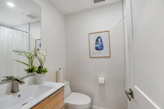 3993 Lynn Valley Road, North Vancouver For Sale - image 21