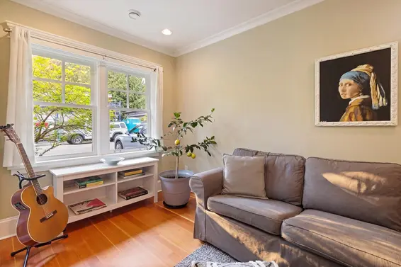 3586 Emerald Drive, North Vancouver For Sale - image 11