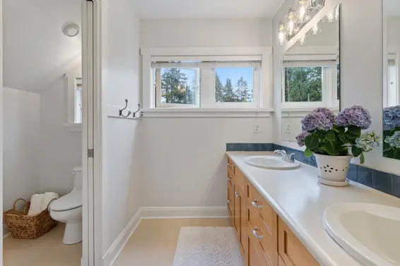 3586 Emerald Drive, North Vancouver For Sale - image 19