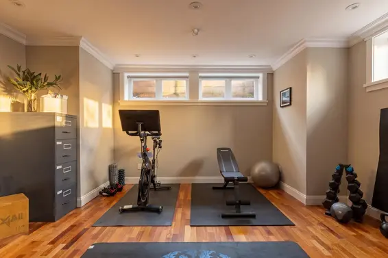 3586 Emerald Drive, North Vancouver For Sale - image 25