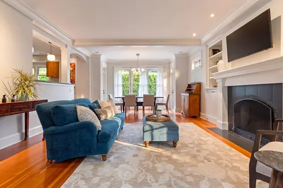 3586 Emerald Drive, North Vancouver For Sale - image 4