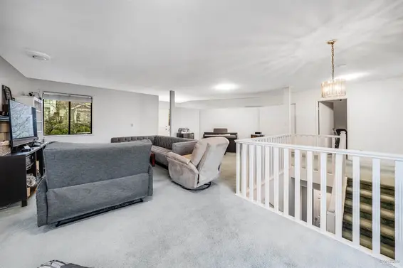 221 West 28th Street, North Vancouver For Sale - image 7