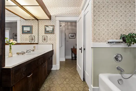 401 Somerset Street, North Vancouver For Sale - image 12