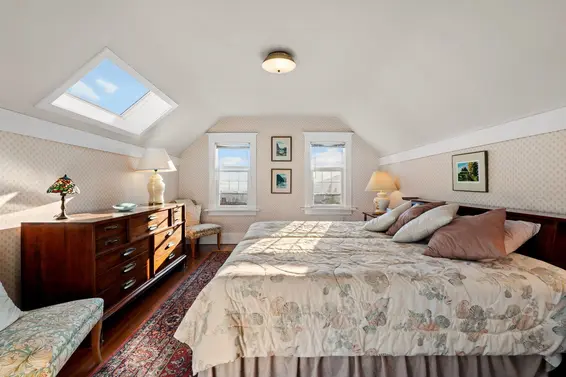 401 Somerset Street, North Vancouver For Sale - image 15