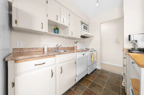 8 137 East 5th Street, North Vancouver For Sale - image 11