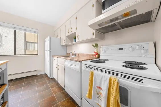 8 137 East 5th Street, North Vancouver For Sale - image 12