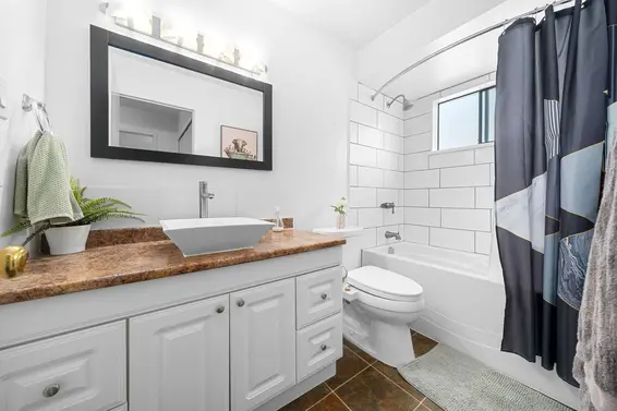 8 137 East 5th Street, North Vancouver For Sale - image 16