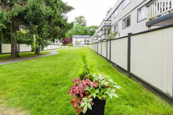 215 780 Premier Street, North Vancouver For Sale - image 2