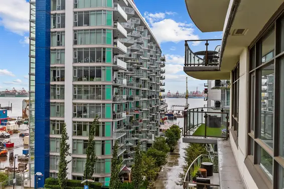 603 172 Victory Ship Way, North Vancouver For Sale - image 11