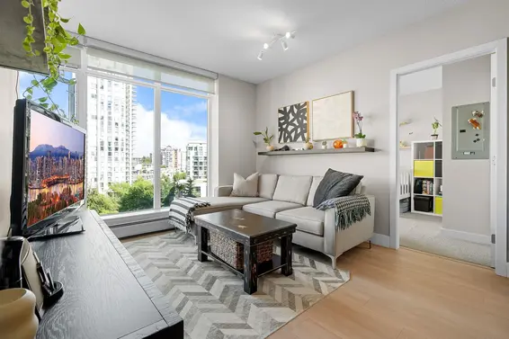 907 175 West 2nd St Street, North Vancouver For Sale - image 10