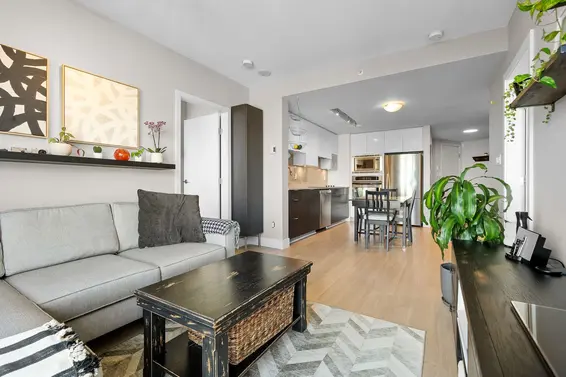 907 175 West 2nd St Street, North Vancouver For Sale - image 12