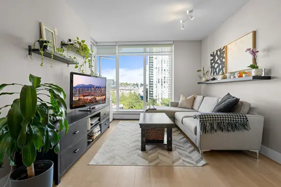 907 175 West 2nd St Street, North Vancouver For Sale - image 13