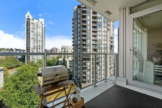 907 175 West 2nd St Street, North Vancouver For Sale - image 21