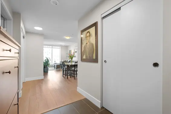 907 175 West 2nd St Street, North Vancouver For Sale - image 5