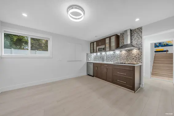 475 Newlands Road, West Vancouver For Sale - image 22