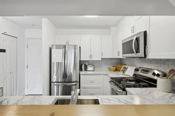 204 315 East 3rd Street, North Vancouver For Sale - image 13