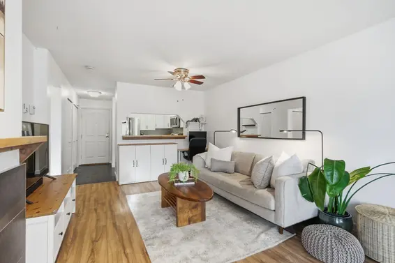 204 315 East 3rd Street, North Vancouver For Sale - image 8