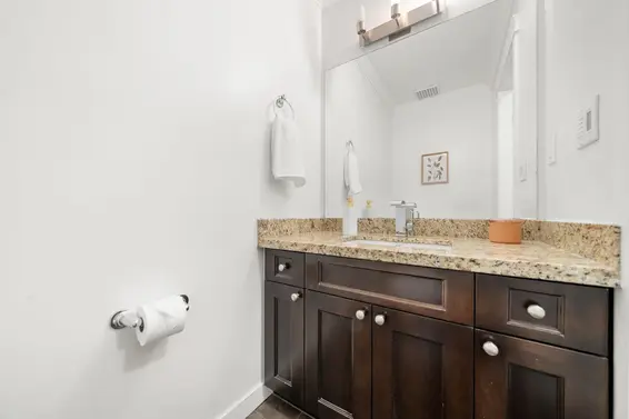 2733 Tempe Glen Drive, North Vancouver For Sale - image 17