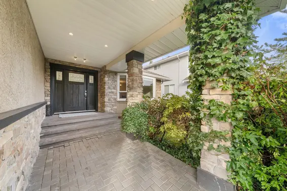 2733 Tempe Glen Drive, North Vancouver For Sale - image 3