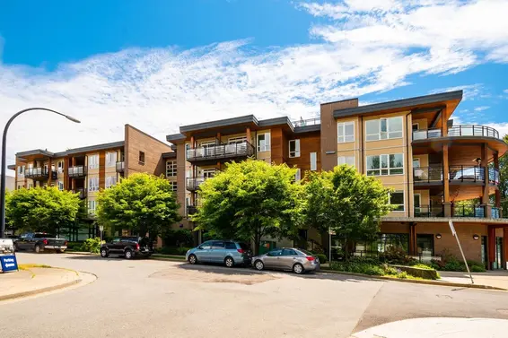 417 733 West 14th Street, North Vancouver