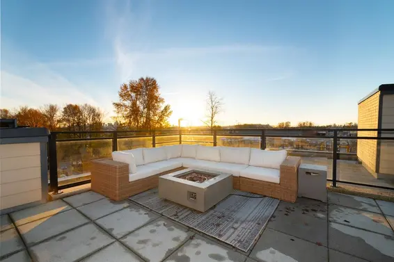 417 733 West 14th Street, North Vancouver For Sale - image 33