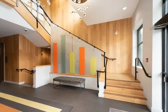 417 733 West 14th Street, North Vancouver For Sale - image 4