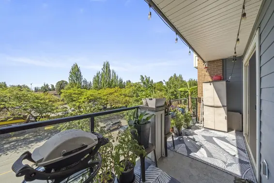 324 1330 Marine Drive, North Vancouver For Sale - image 19