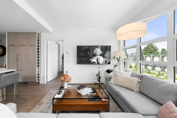 413 747 East 3rd Street, North Vancouver For Sale - image 10