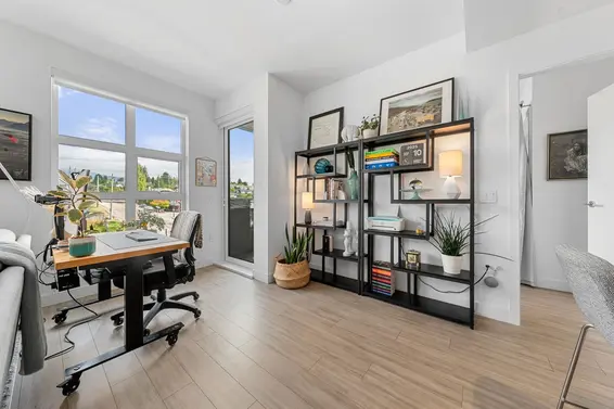 413 747 East 3rd Street, North Vancouver For Sale - image 25