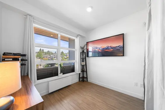 413 747 East 3rd Street, North Vancouver For Sale - image 30