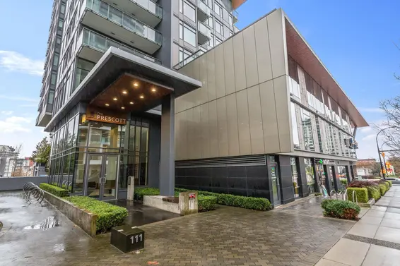 1006 111 East 13th Street, North Vancouver For Sale - image 2