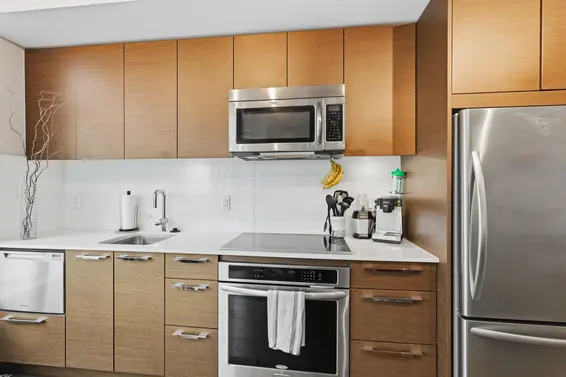 1006 111 East 13th Street, North Vancouver For Sale - image 7