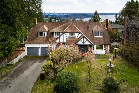 1935 11th Place, West Vancouver